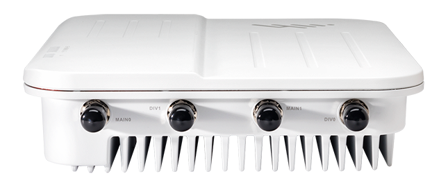 Adaptateur extérieur robuste Cradlepoint W2005 5G avec Wi-Fi (Wi-Fi 6), GPS/GNSS, modem 5 Go, Amérique du Nord