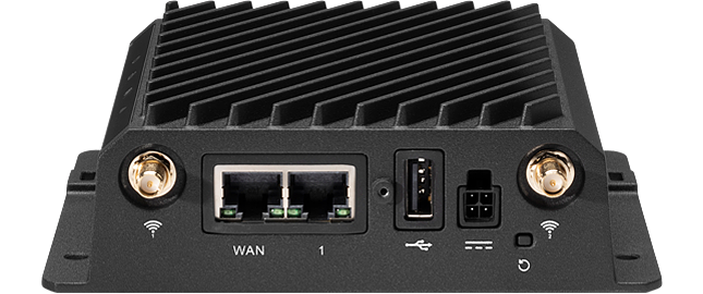 Craddle Point R980 Ericsson Cradlepoint R980 Small, versatile 5G router for advanced vehi ...